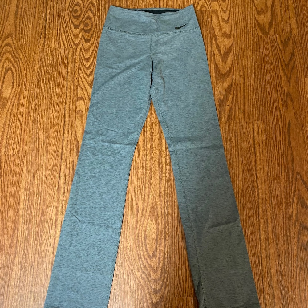 Nike leggings